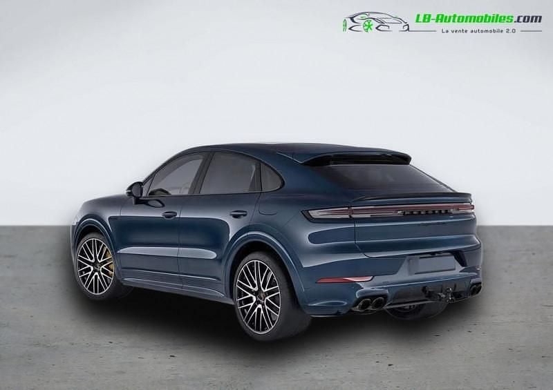 Utilisé 2024 Porsche Cayenne Turbo E-Hybrid SUV | 209 300 € (Prix cher) - Image 1/4