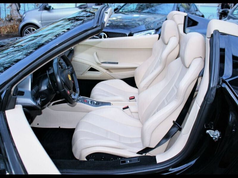 Occasion Ferrari 458 570 ch (419 kW) 2012 Noir Cabriolet