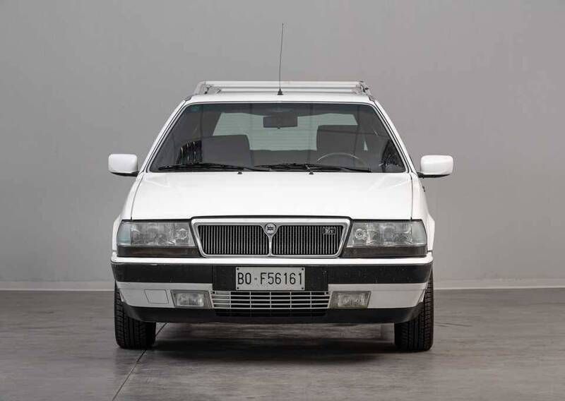 Occasion Lancia Thema 141 ch (103 kW) 1991 Blanc Break