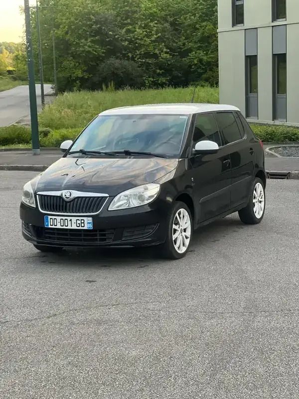 Image 2/4