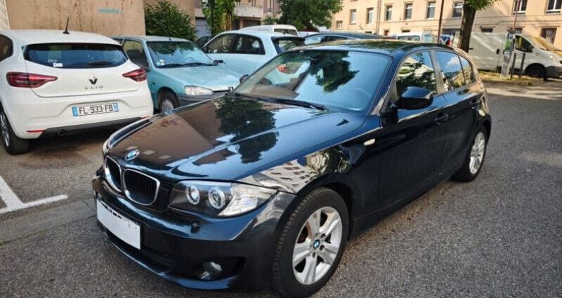 Noir Utilisé 2011 BMW 118 Comfort Edition Citadine | 6 390 € - Image 1/4