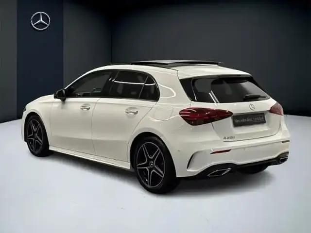 Occasion Mercedes A200 AMG line 163 ch (119 kW) 2024 Blanc polaire non métallisé Berline