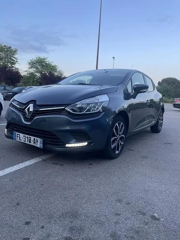 Utilisé 2019 Renault Clio IV LIMITED Berline | 8 500 € (Super prix) - Image 1/4