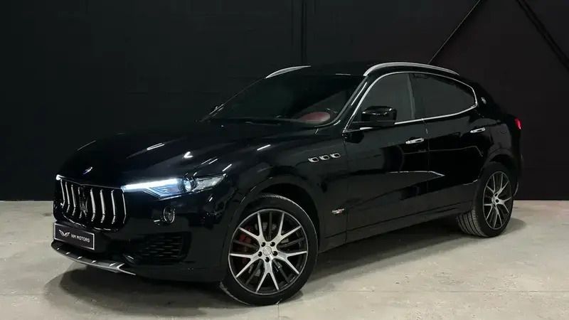 Noir Utilisé 2018 Maserati Levante GranLusso SUV | 42 990 € (Prix assez cher) - Image 1/4