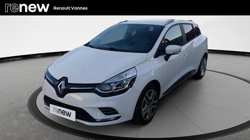 Blanc Utilisé 2018 Renault Clio GrandTour Zen Break | 9 870 € (Prix juste) - Image 1/4
