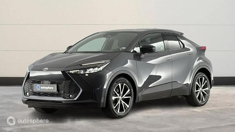 Utilisé 2024 Toyota C-HR Design SUV | 29 799 € - Image 1/4