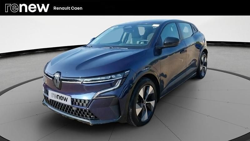 Bleu Utilisé 2022 Renault Mégane Equilibre Berline | 19 990 € (Prix juste) - Image 1/4