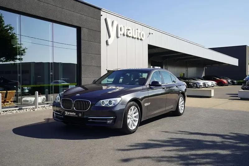 Gris Utilisé 2015 BMW 730 Sport Line Berline | 25 900 € (Super prix) - Image 1/4