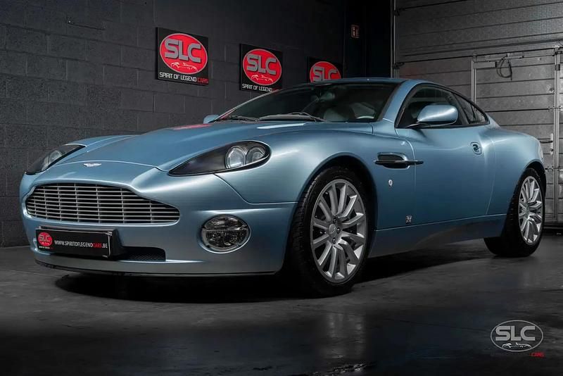 Bleu Utilisé 2004 Aston Martin Vanquish Coupé | 74 890 € - Image 1/4