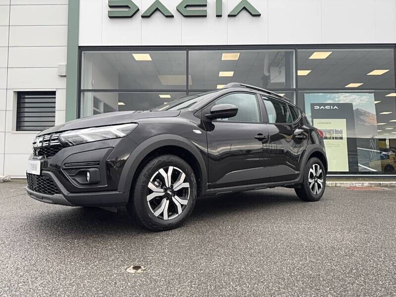 Utilisé 2024 Dacia Sandero Expression Citadine | 17 490 € (Prix assez cher) - Image 1/4