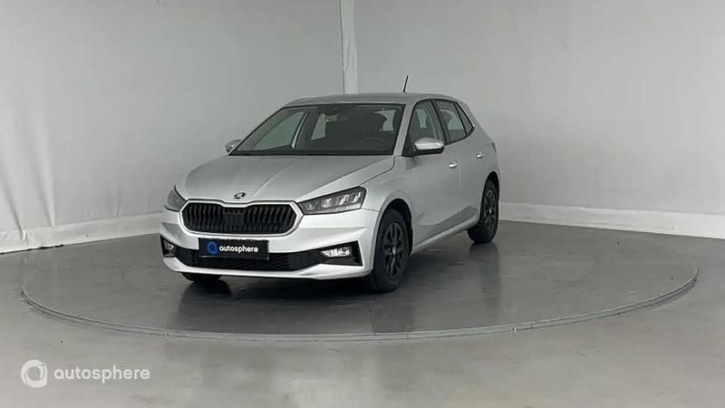 Bleu Utilisé 2022 Skoda Fabia Ambition Berline | 15 899 € (Prix juste) - Image 1/4