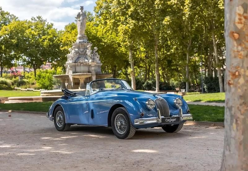 Bleu Occasion 1958 Jaguar XK Cabriolet | 75 000 € - Image 1/4