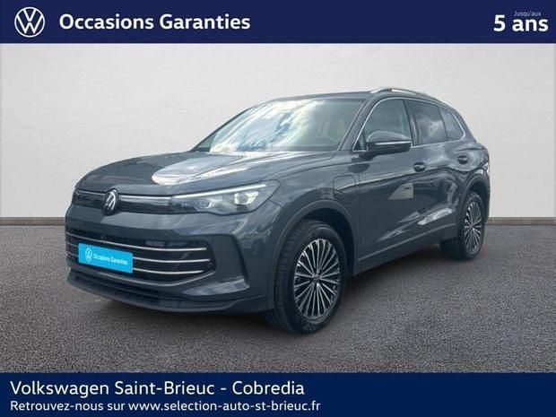 Gris Utilisé 2024 VW Tiguan Elegance SUV | 49 990 € (Super prix) - Image 1/4