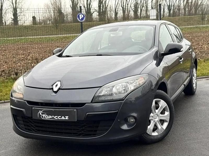 Gris Occasion 2011 Renault Mégane III | 5 990 € (Bon prix) - Image 1/4