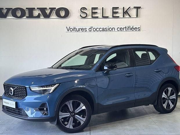 Bleu Utilisé 2022 Volvo XC40 Ultimate SUV | 39 900 € (Prix juste) - Image 1/4
