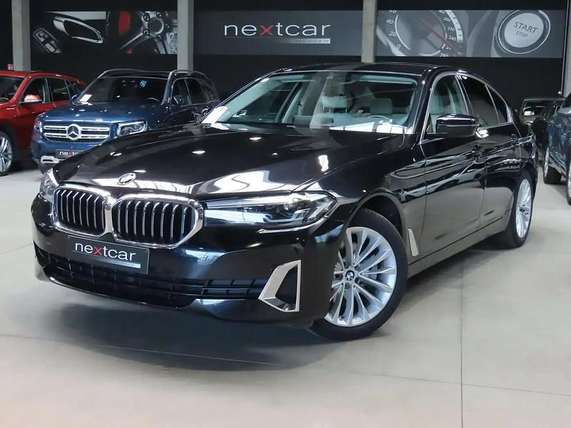 Noir Utilisé 2021 BMW 518 Luxury Line Berline | 29 990 € (Prix juste) - Image 1/4