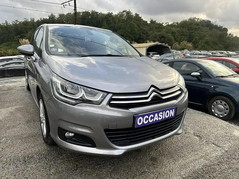 Gris Utilisé 2016 Citroën C4 PureTech Berline | 9 990 € (Prix juste) - Image 1/4