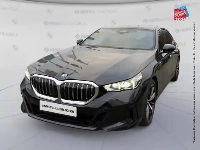Saphirschwarz métallisé Occasion 2025 BMW 530e M Sport Berline | 64 999 € - Image 1/4