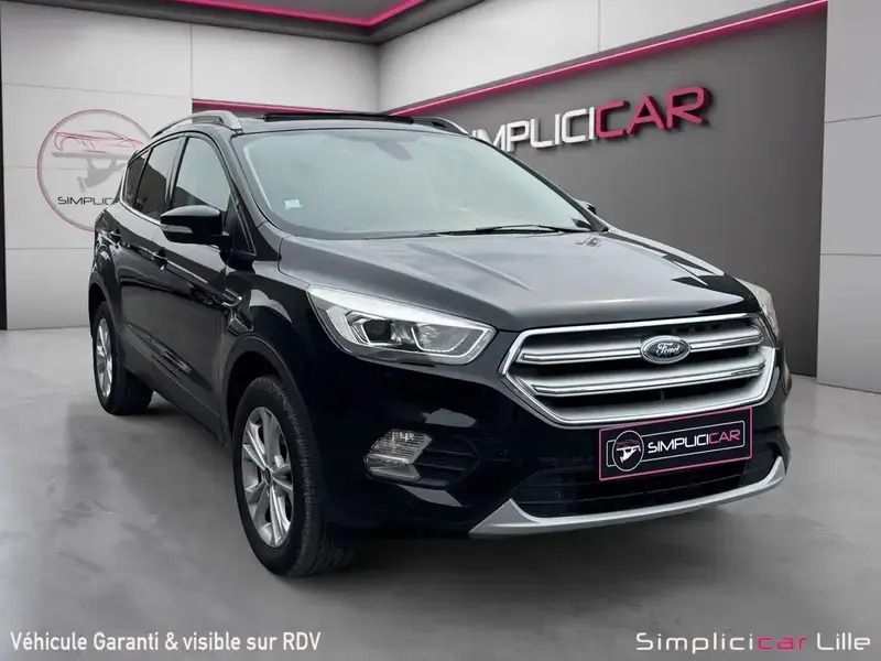 Noir Utilisé 2018 Ford Kuga Titanium SUV | 15 490 € (Prix assez cher) - Image 1/4