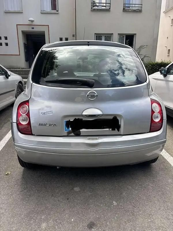 Image 2/4