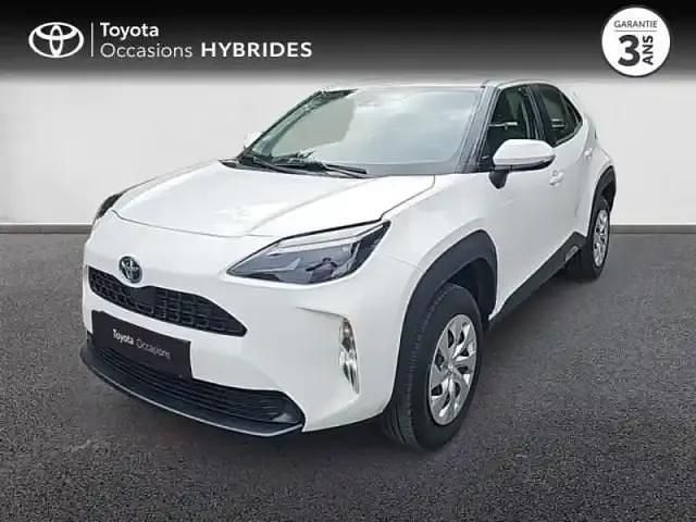 Blanc Occasion 2023 Toyota Yaris Cross SUV | 21 780 € (Bon prix) - Image 1/4