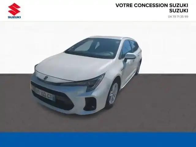 White pearl crystal shine Utilisé 2021 Suzuki Swace Break | 19 990 € (Bon prix) - Image 1/4