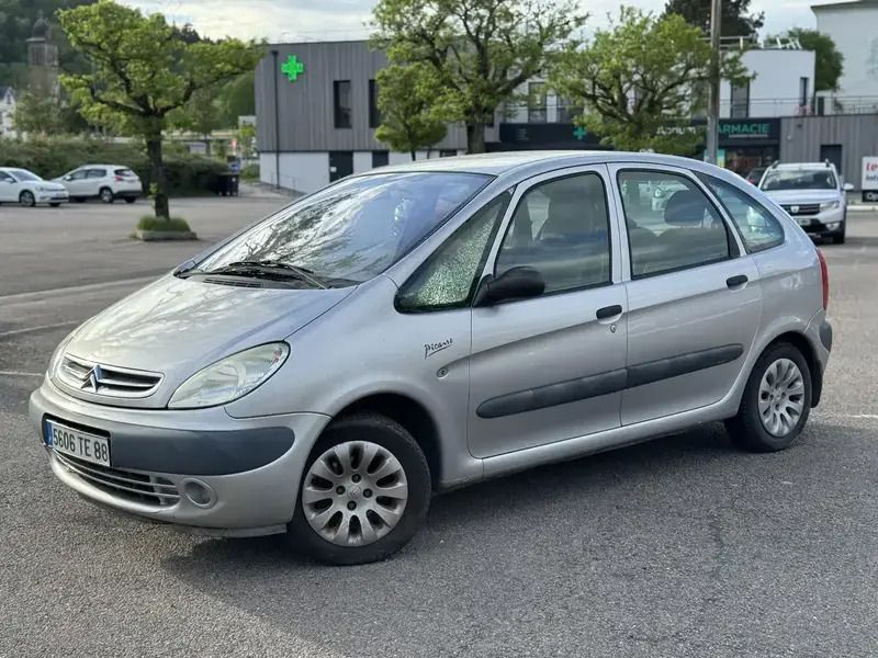 Utilisé 2000 Citroën Xsara Berline | 1 000 € - Image 1/4