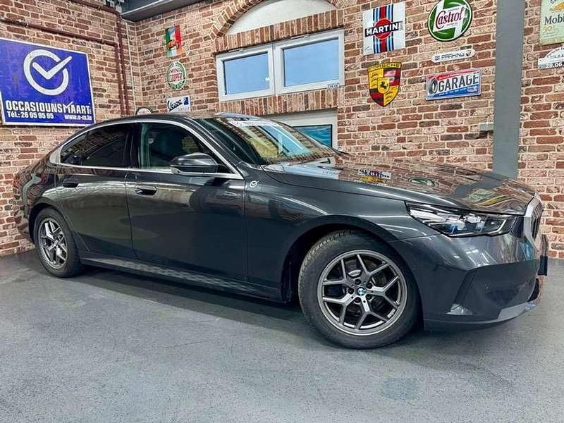 Occasion BMW 520 Sport Line 208 ch (152 kW) 2025 Gris Berline