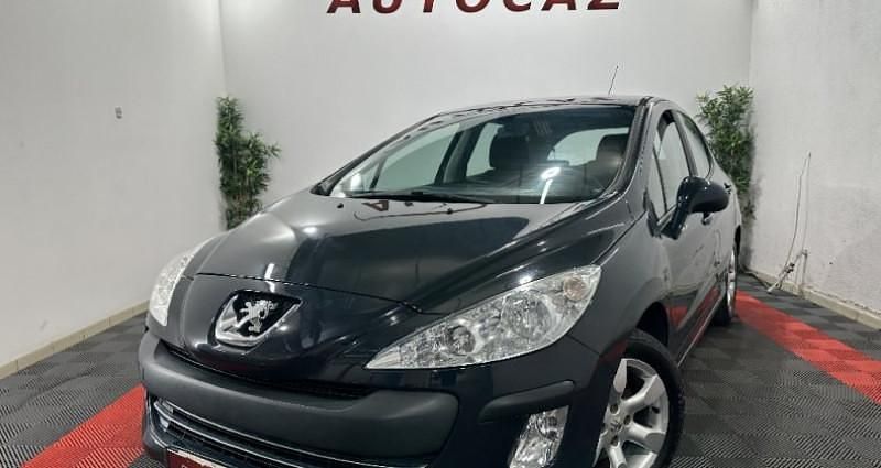 Utilisé 2010 Peugeot 308 Premium Berline | 6 990 € (Prix juste) - Image 1/4