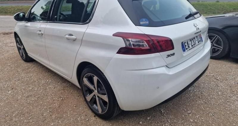 Occasion Peugeot 308 Allure 131 ch (96 kW) 2015 Blanc Berline