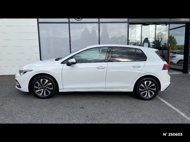 Occasion VW Golf VIII Active 110 ch (80 kW) 2022 Blanc Berline