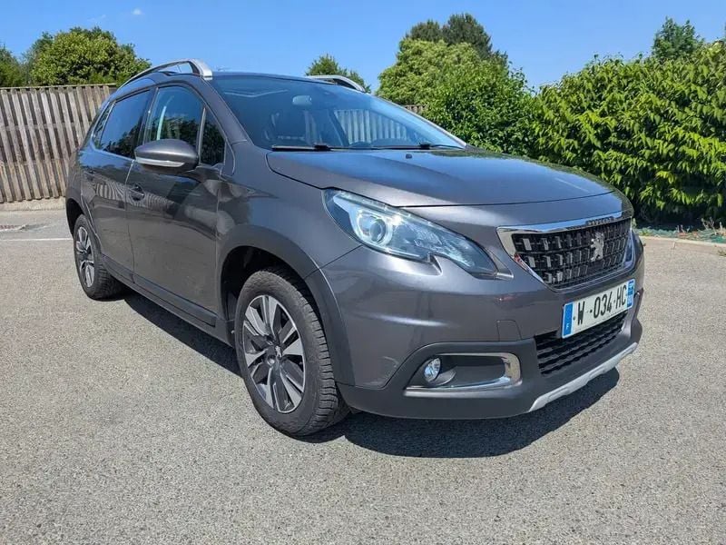 Gris Utilisé 2019 Peugeot 2008 S SUV | 12 480 € (Bon prix) - Image 1/4