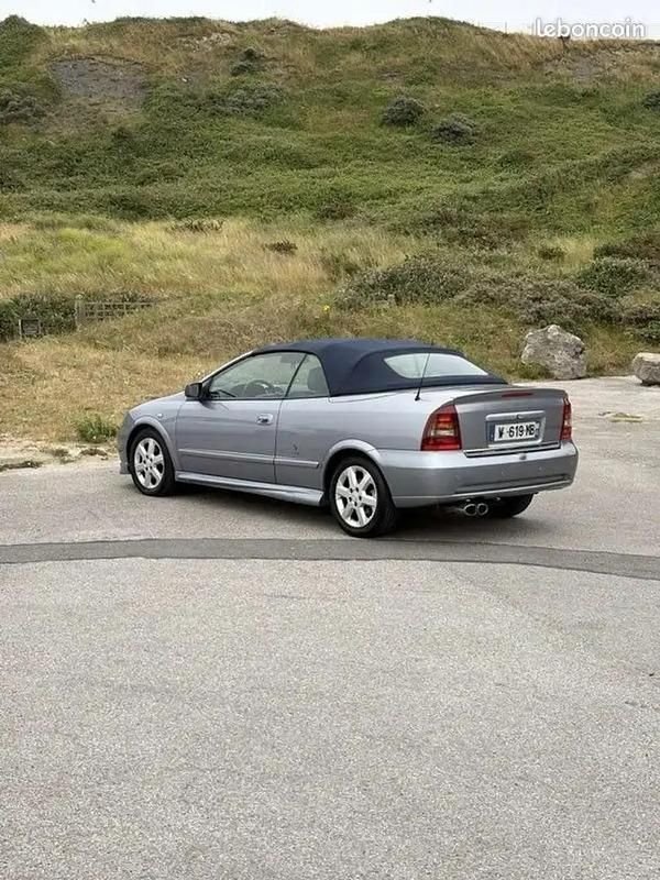 Image 2/4