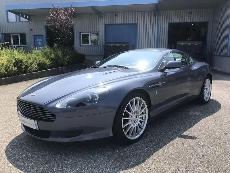 Gris Occasion 2006 Aston Martin DB9 Coupé | 59 980 € - Image 1/4