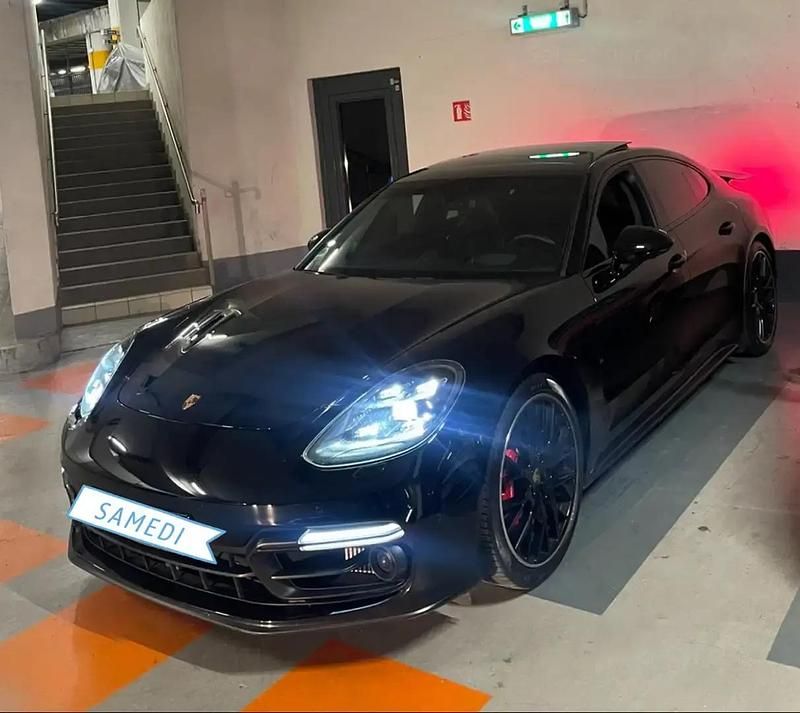 Utilisé 2020 Porsche Panamera Turbo Berline | 70 000 € - Image 1/4