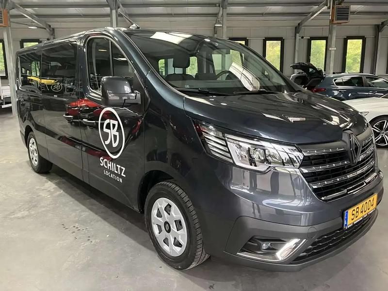 Gris Occasion 2024 Renault Trafic Van | 38 861 € - Image 1/4