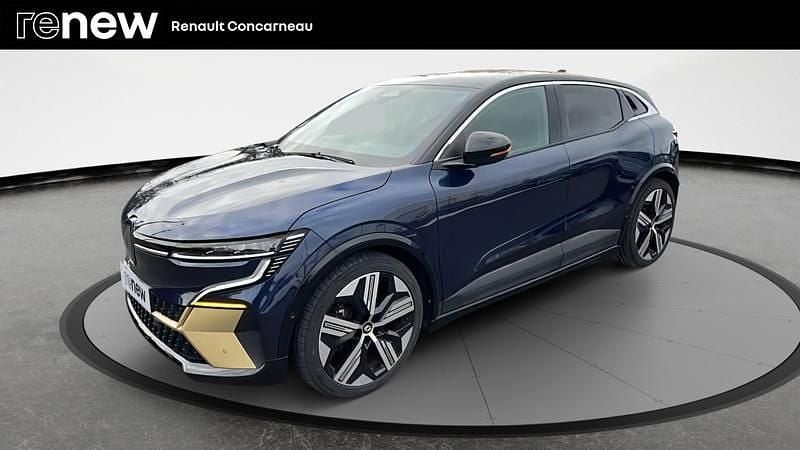 Bleu Occasion 2022 Renault Megane E-Tech Iconic Berline | 23 990 € (Prix juste) - Image 1/4