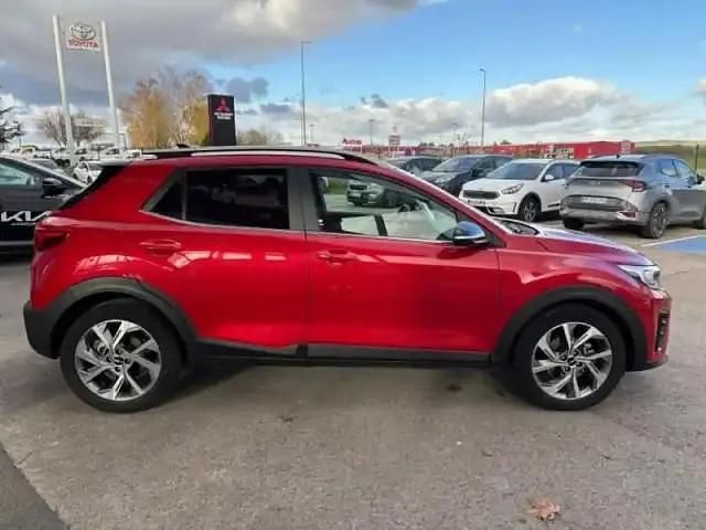 Occasion Kia Stonic GT-Line 120 ch (88 kW) 2023 Rouge grenadine métallisé SUV