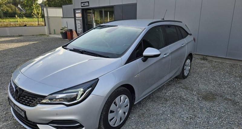 Utilisé 2020 Opel Astra Business Berline | 11 490 € (Bon prix) - Image 1/4
