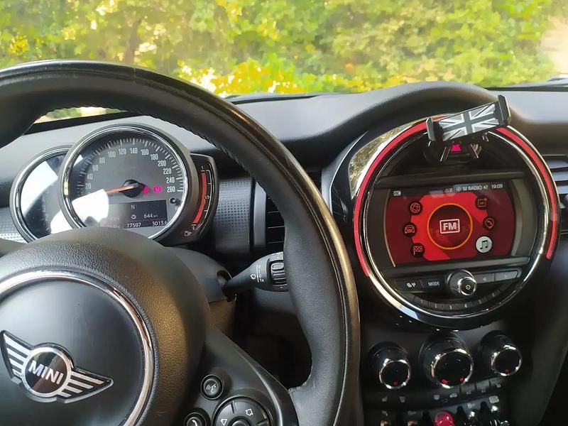 Occasion Mini Cooper Chili 136 ch (100 kW) 2018 Gris Citadine