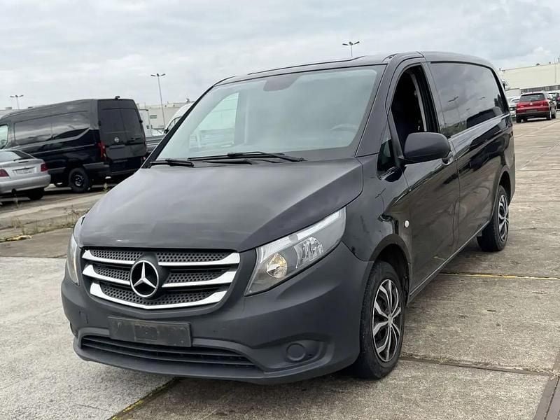 Noir Utilisé 2015 Mercedes Vito Monospace | 7 250 € (Prix cher) - Image 1/4