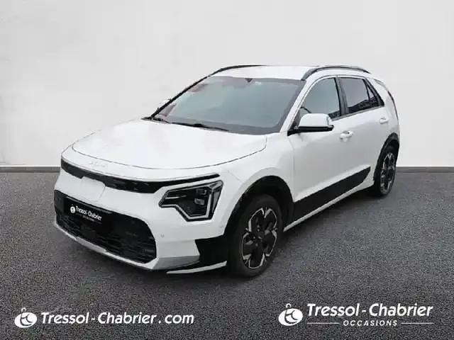 Snow white pear Occasion 2023 Kia e-Niro Premium SUV | 26 990 € (Prix juste) - Image 1/4