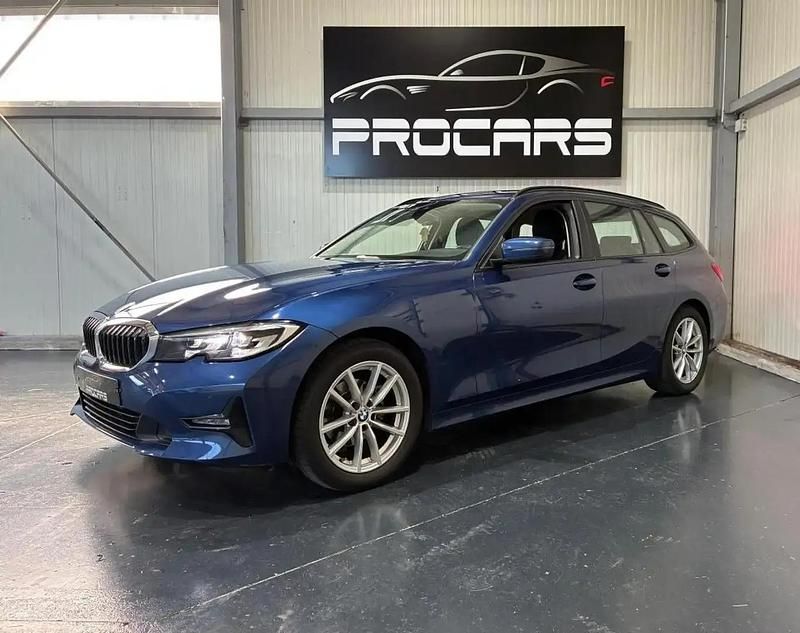 Bleu Occasion 2021 BMW 318 Break | 23 990 € (Prix juste) - Image 1/4