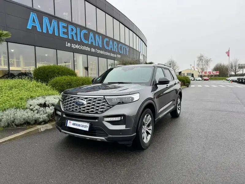Gris Utilisé 2020 Ford Explorer SUV | 49 900 € (Prix juste) - Image 1/4