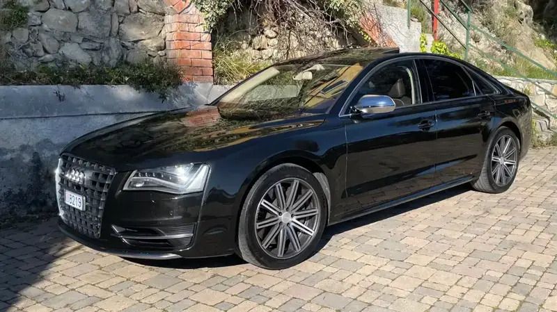 Autre Utilisé 2012 Audi S8 Sport Berline | 37 990 € - Image 1/4
