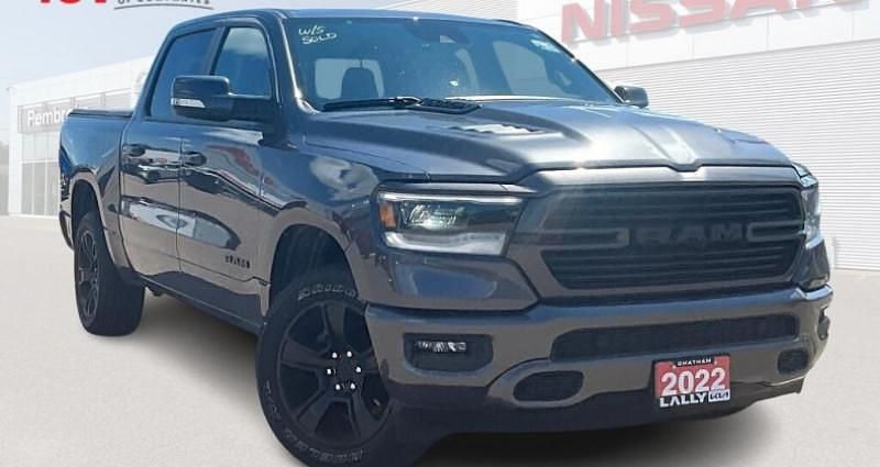 Gris Utilisé 2022 Dodge Ram Pick-up | 52 249 € (Prix juste) - Image 1/4