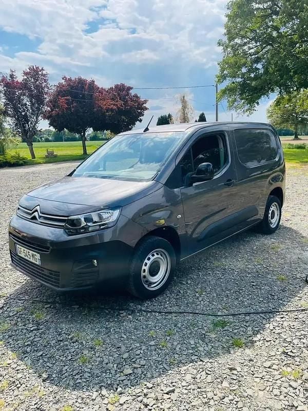 Occasion 2022 Citroën Berlingo Monospace | 10 500 € - Image 1/4