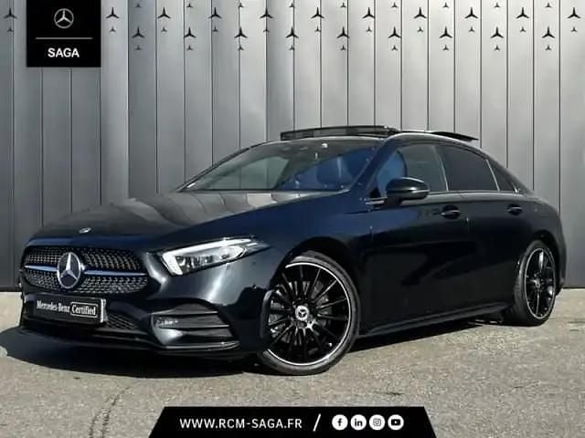 Noir Utilisé 2021 Mercedes A220 AMG line Berline | 30 900 € - Image 1/4