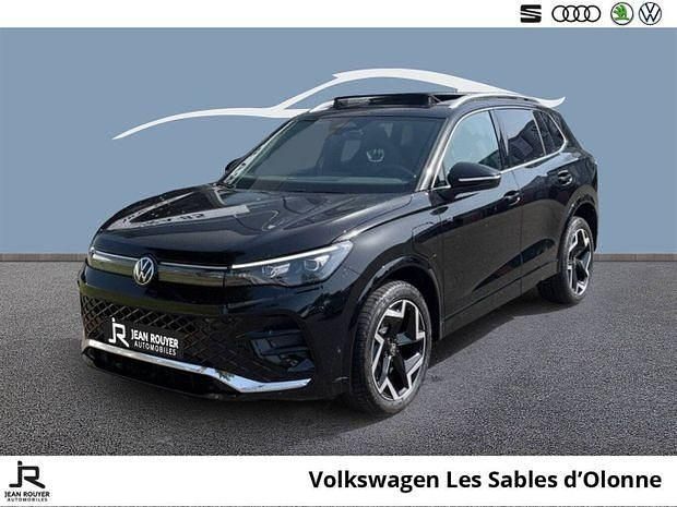 Noir Nouvelle 2025 VW Tiguan R-line Edition SUV | 52 799 € (Bon prix) - Image 1/4