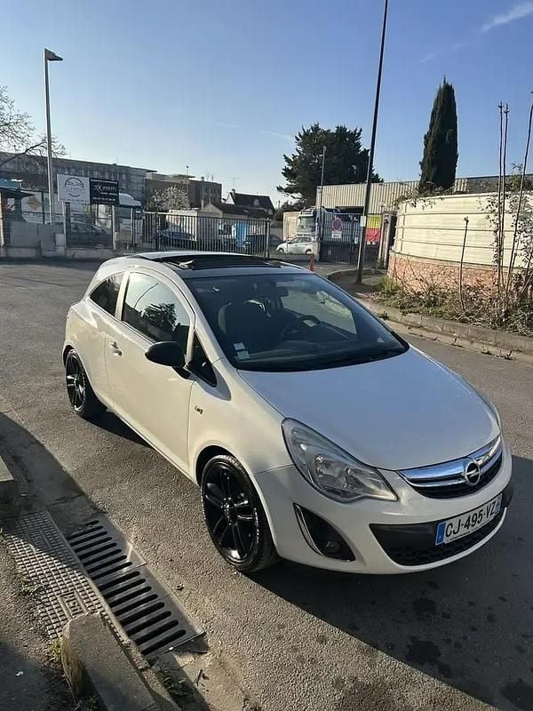 Occasion Opel Corsa Cosmo 101 ch (74 kW) 2012 Citadine